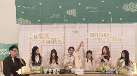 SNHxLION170721i