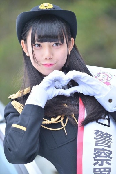6f5b04fb-s