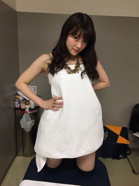 akb_1454231093_2101