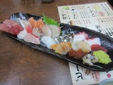 お造り盛り合わせ。