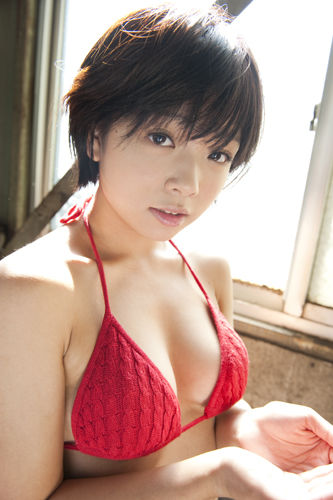 紗倉まな