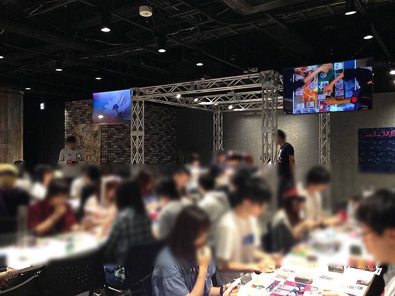 ポケモンカード非公認ニャオニクス杯会場とモニター卓(2017年7月)