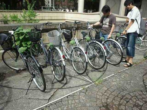 319153_273805185981140_100000549823318_1068568_1681201663_n