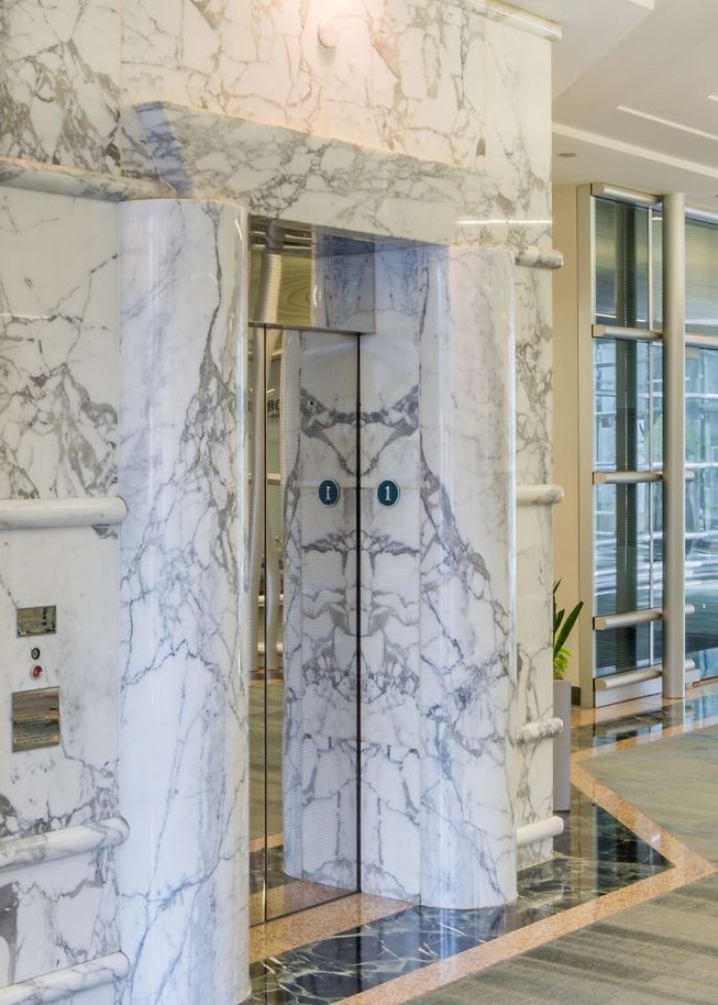 5ae811356abb2_nhhlw498f4q01__700