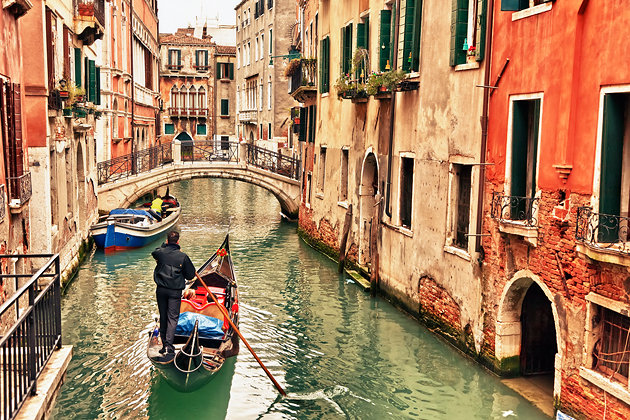 italy-venice-canals