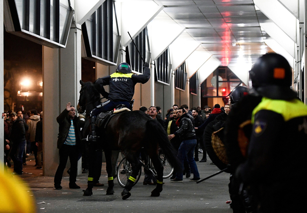 Dutch mounted police at Turkish protest 1 (Reuters)