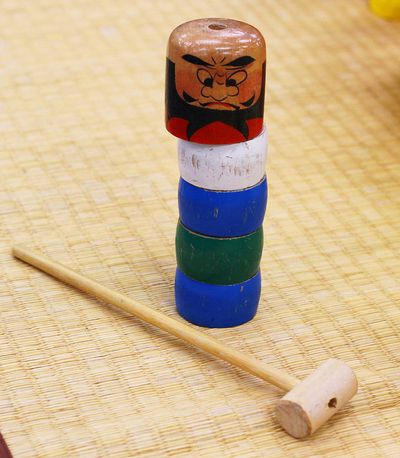 Daruma_otoshi