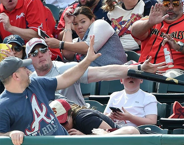 perfectly-timed-photos-taken-right-moment-38-5a1e71958bf4a__605