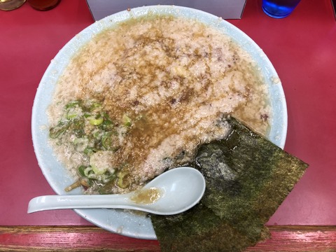 チャーシューメン大盛コテコテ