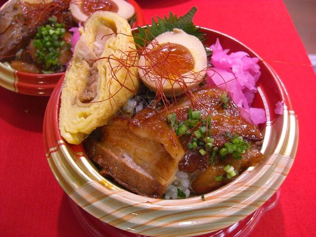 志布志黒豚三昧丼 志布志黒豚三昧丼