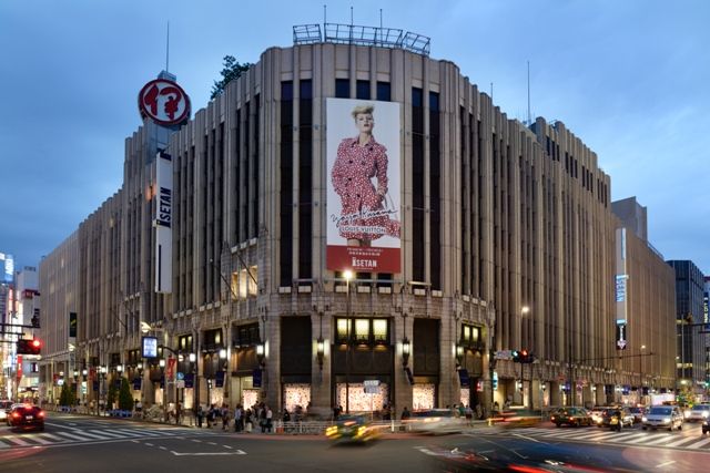 LOUIS VUITTON 画像 草間彌生 伊勢丹新宿店 LOUIS VUITTON