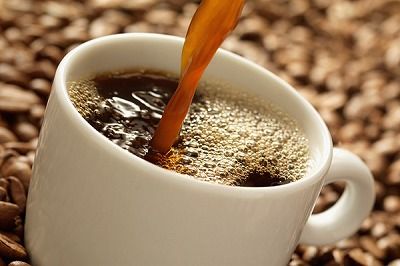 scoffee-pour-beans