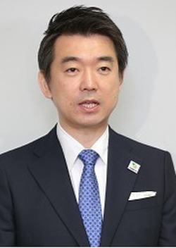 003570