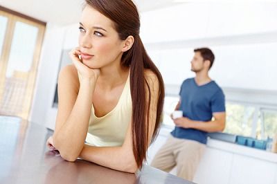 swoman-thinking-about-her-relationship-with-man