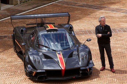 Pagani-Zonda-Revolucion-01