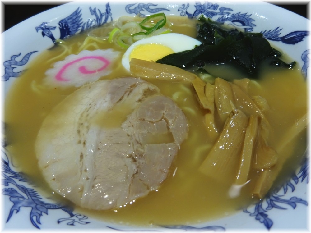 名代富士そば 煮干しラーメンの具