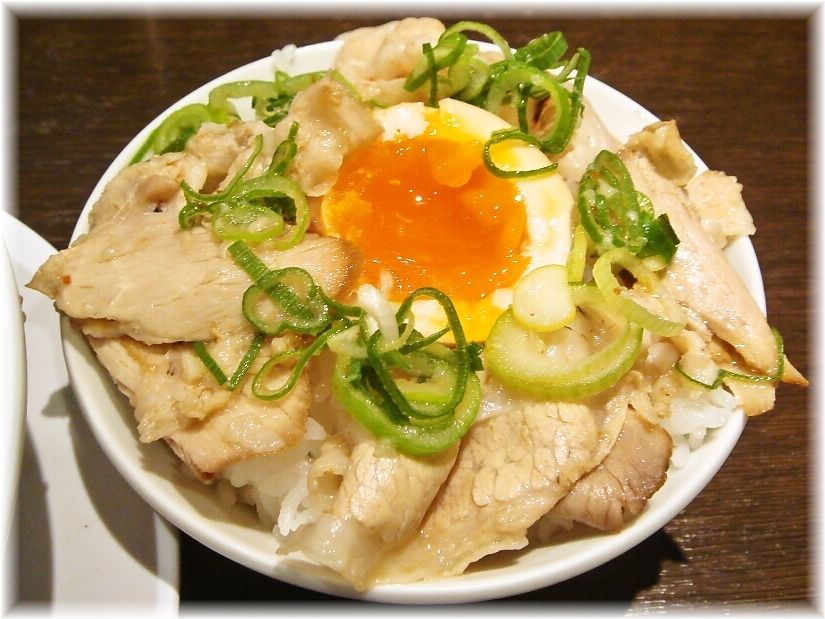 来来亭 なんちゃてチャー玉丼w