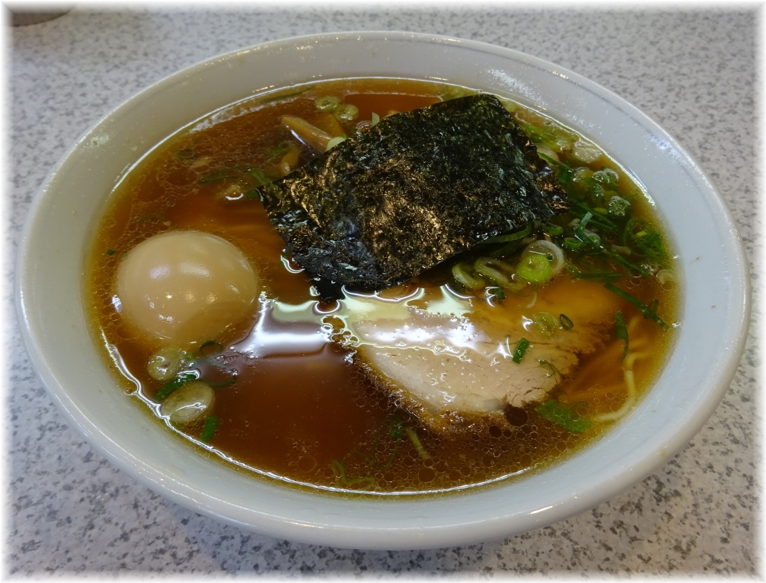 支那そばや鶴ヶ峰 正油ラーメン味玉入り