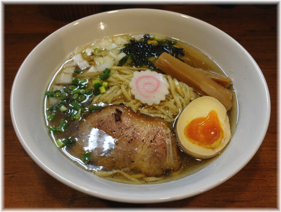 びぎ屋 鯵薫る煮干醤油らーめん