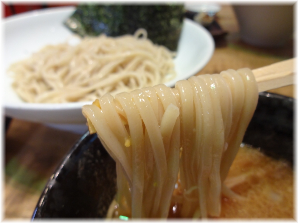 一風堂クイーンズスクエア店 博多つけ麺の麺