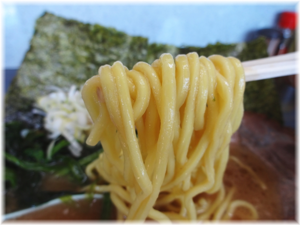 ずいずい チャーシューメンの麺