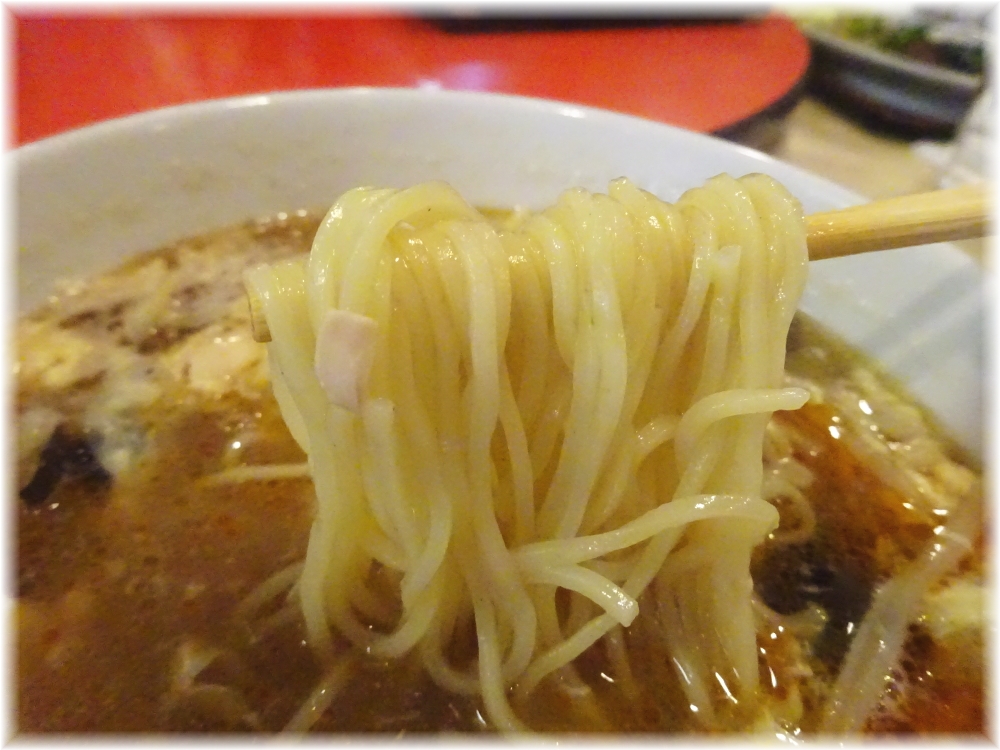 竹園 サンラータン麺の麺