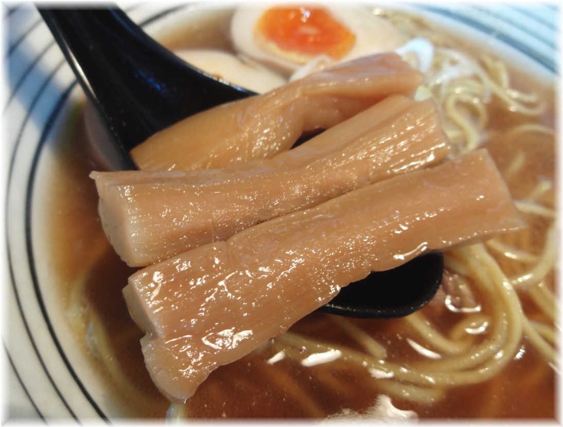 猫トラ亭 超煮干しらぁめん味玉入りのメンマ