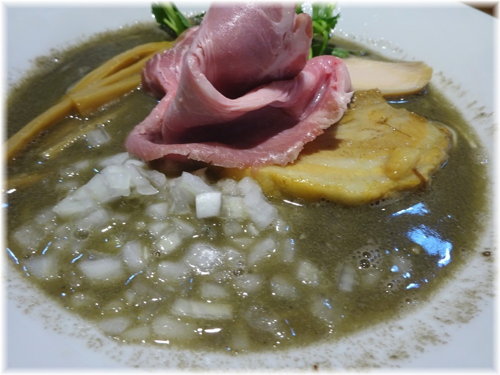 寿製麺よしかわ川越店3 特濃イカ煮干そばの具