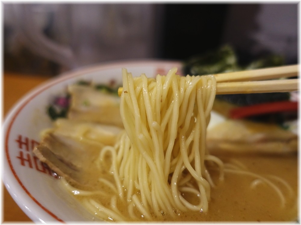 くるめや2 ラーメンの麺