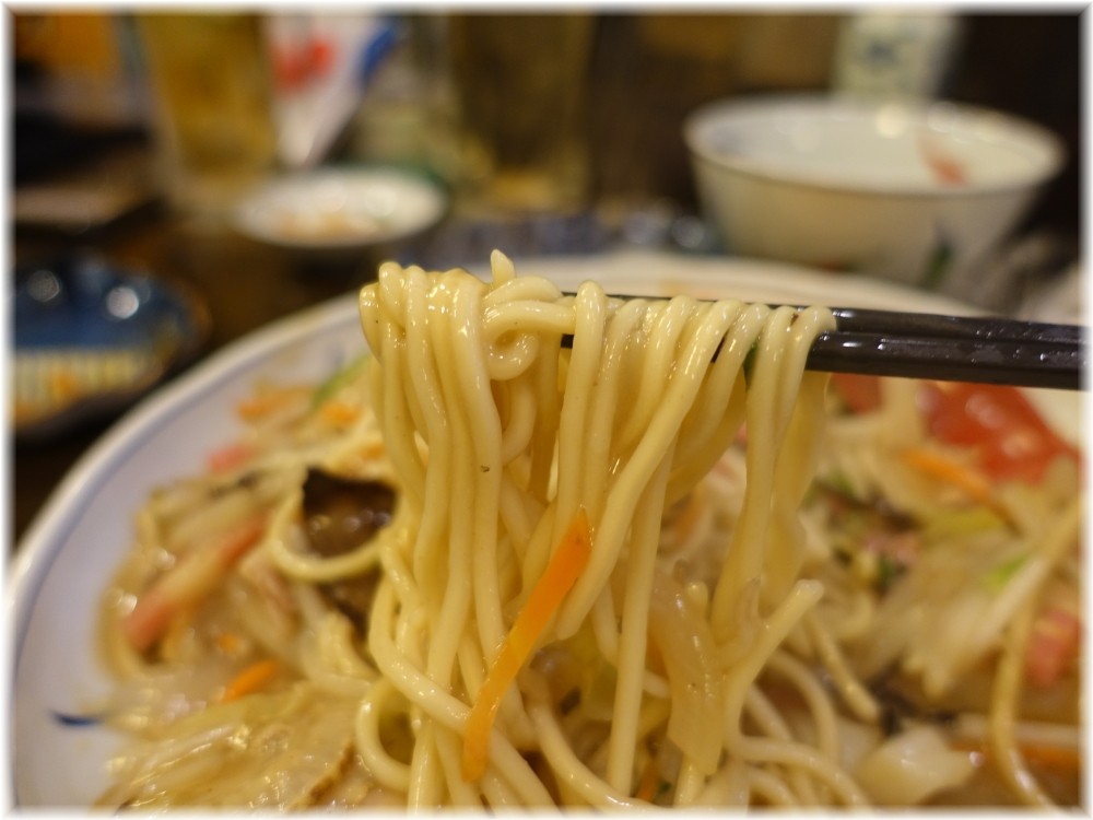 伊万里ちゃんぽん新橋店 特製皿うどんの太麺
