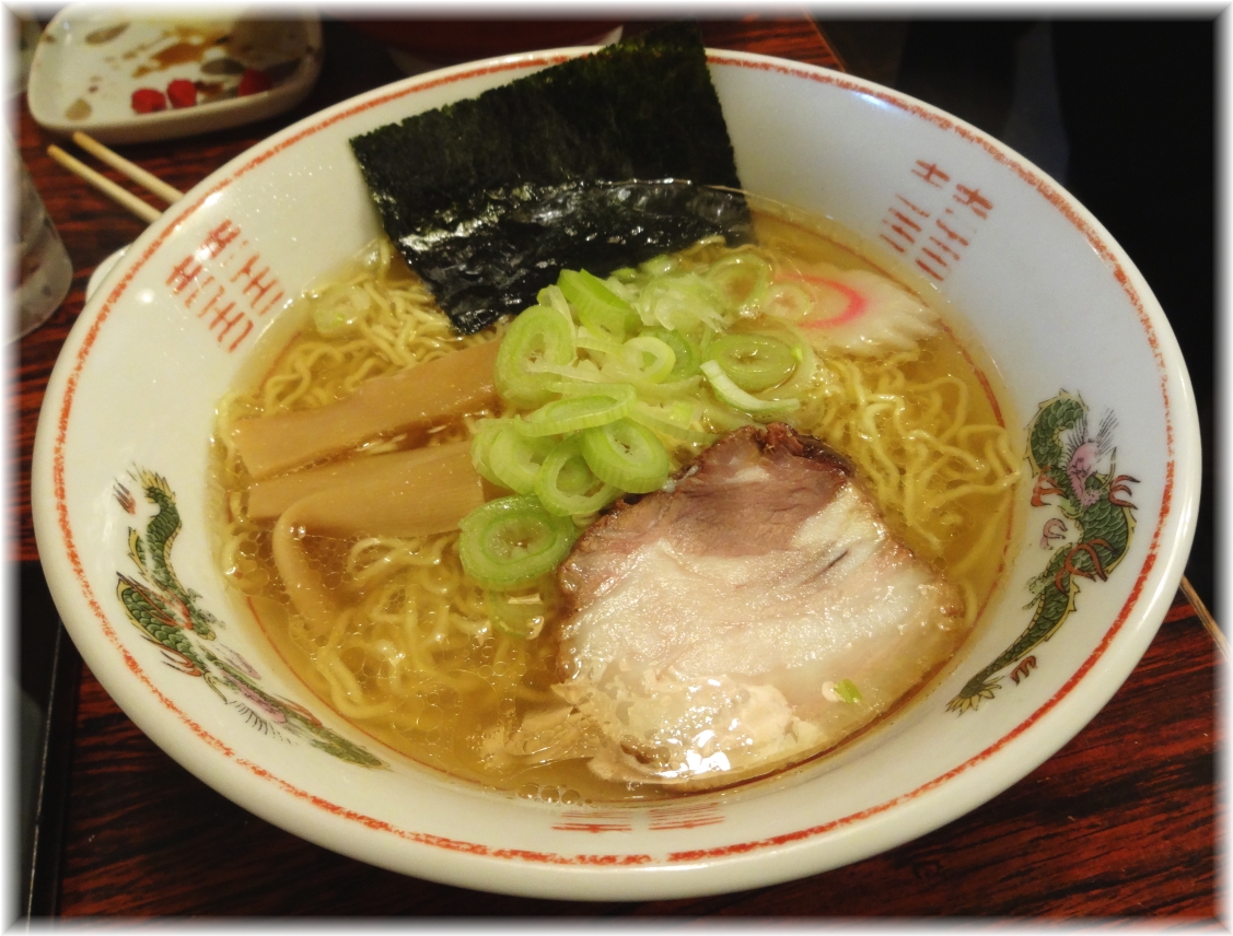 焼酎屋ぴーちゃん 塩ラーメン