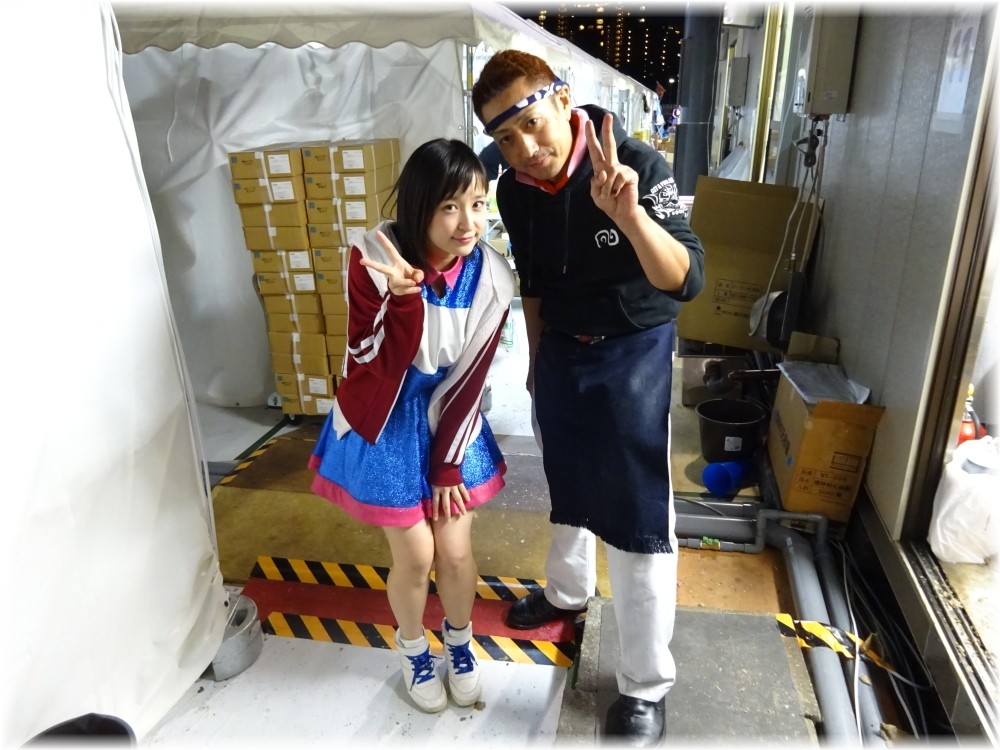佐賀ん豚骨らーめん 大将と中崎絵梨奈ちゃん