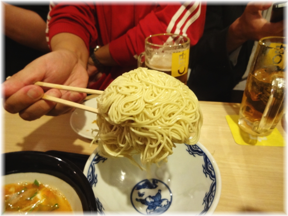 由丸 八重洲仲通り店 脳麺リフト