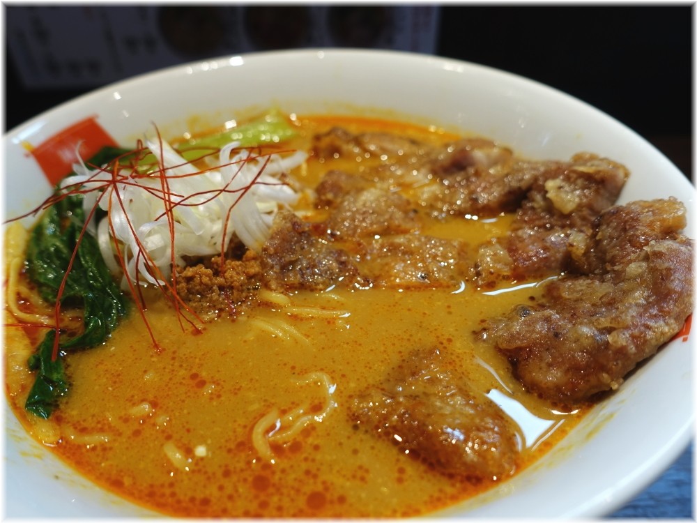 麺屋虎杖大門浜松町店 パーコーカレー担々麺の具