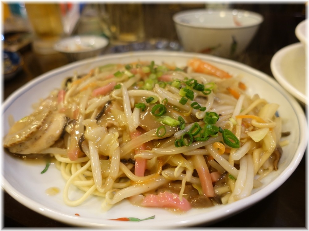 伊万里ちゃんぽん新橋店 特製皿うどん(太麺)