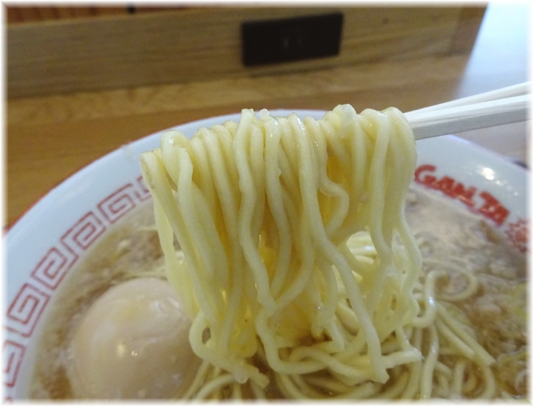 GANJARAMEN 味玉ラーメンの麺