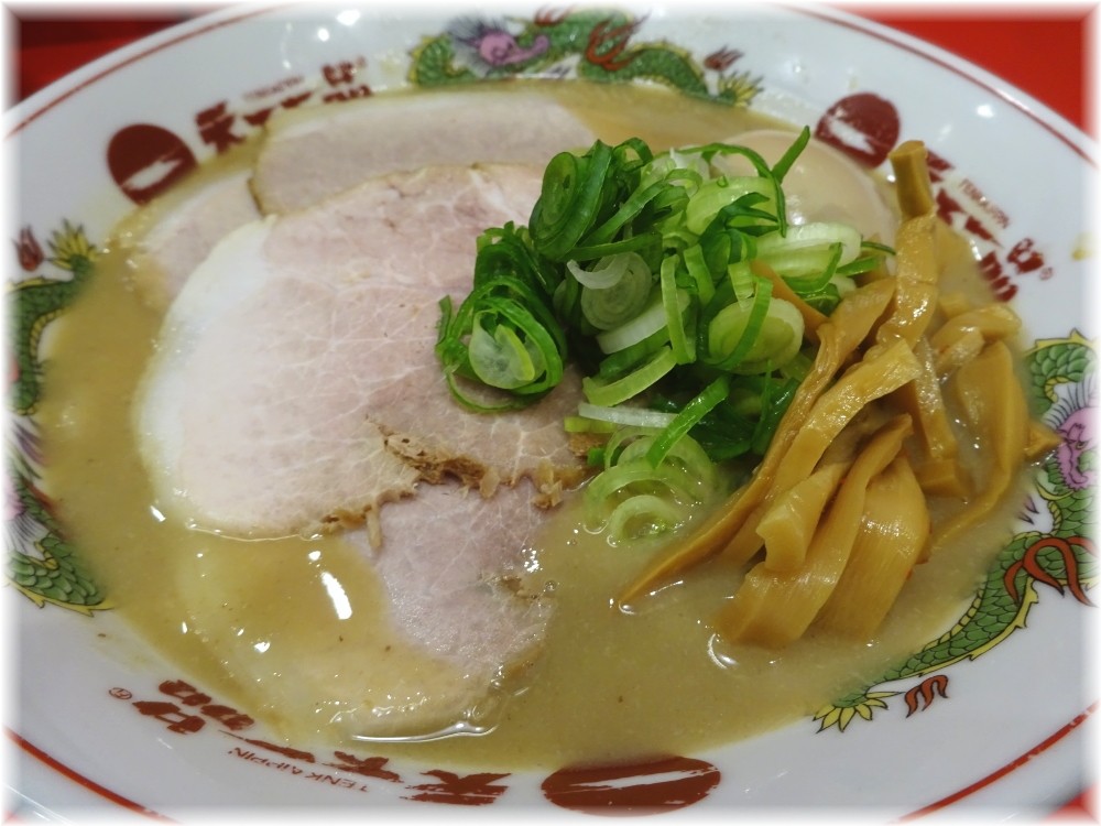 天下一品田町店2 玉子、チャーシューメンの具