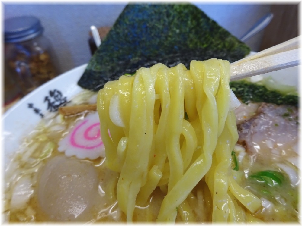中華そば馥 山形辛味噌らーめんの麺