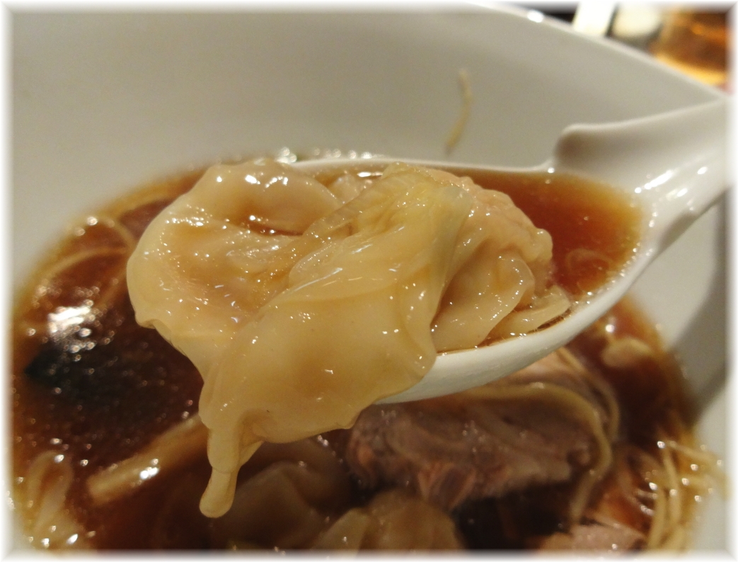 喜粋 醤油わんたん麺のワンタン