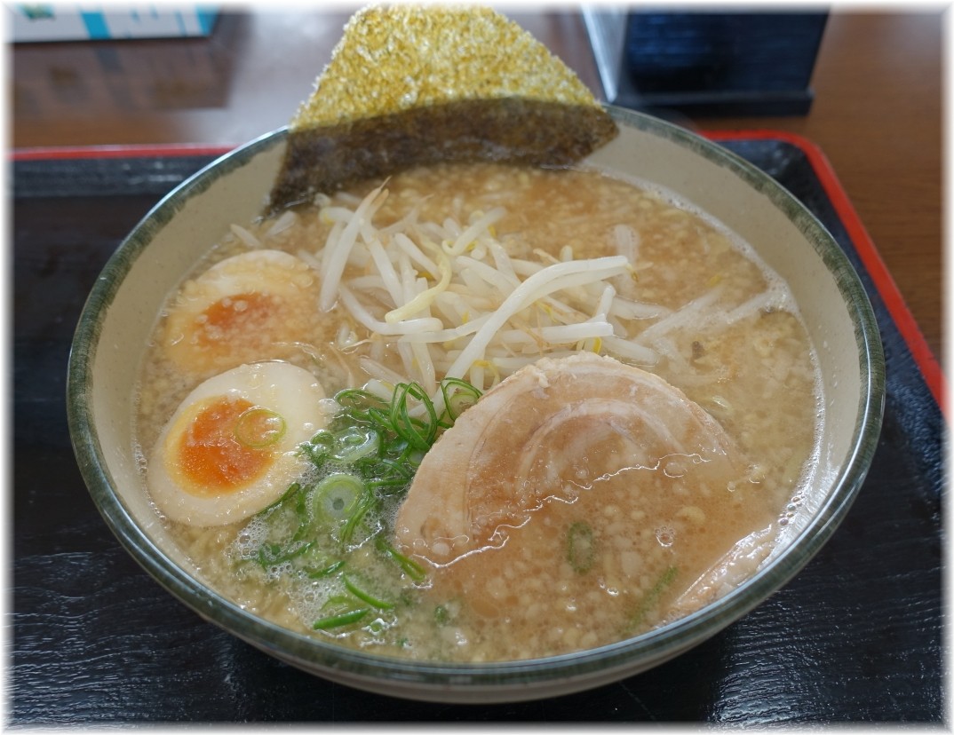 S店 にんたまラーメン