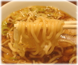 中華そば つし馬 中華そば(小)の麺