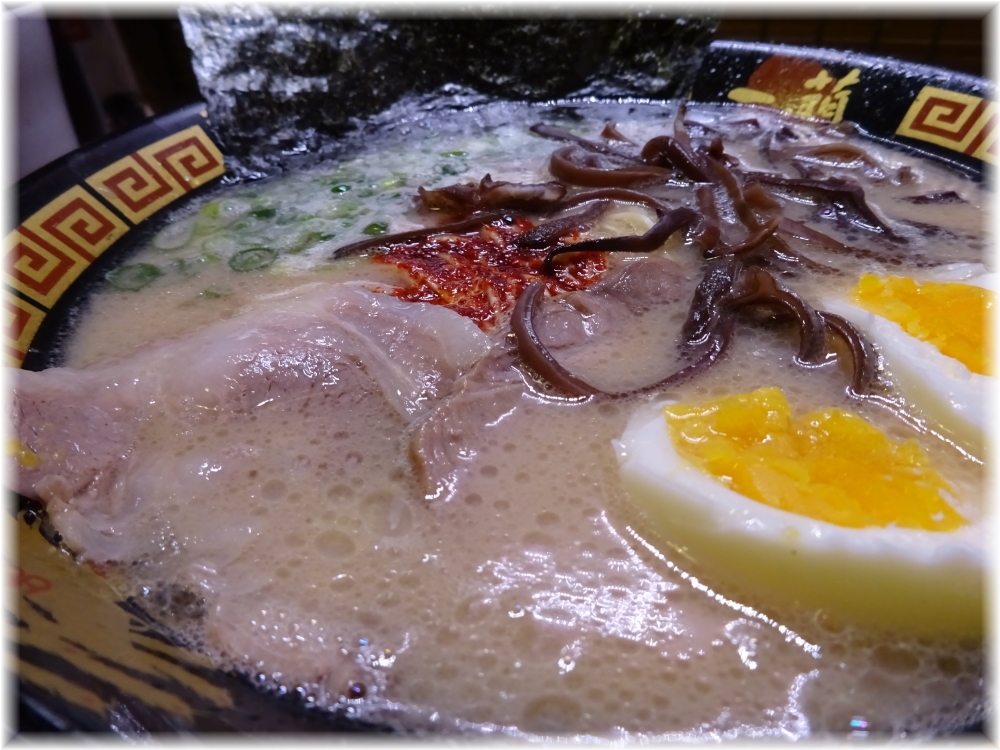 一蘭新橋店 ラーメン全部乗せの具