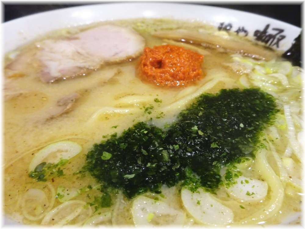 麺や極 山形辛味噌らーめんの具