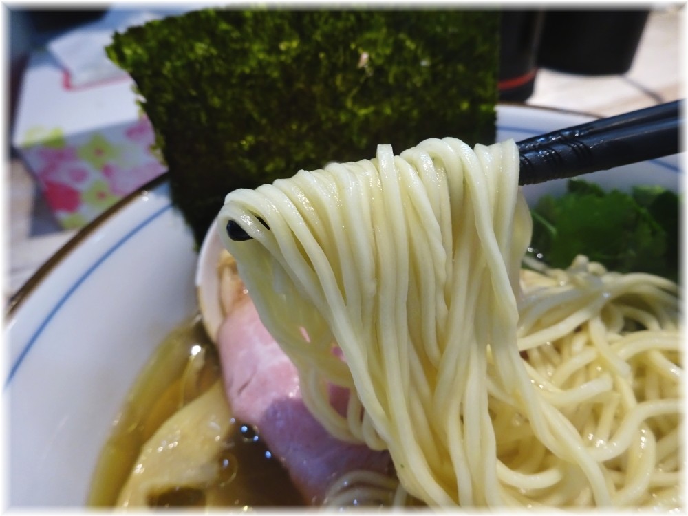 中華そば四つ葉2 蛤そばの麺