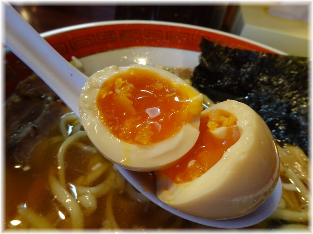 麺処懐や 特しょうゆ(平打)の味玉