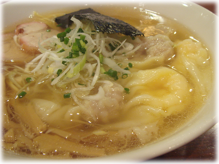 支那そば八雲 白だし特製ワンタン麺の具
