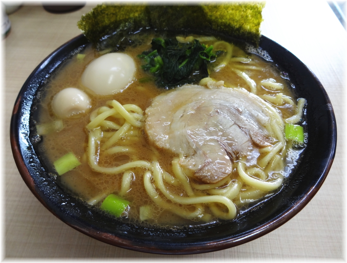 逗子家 ラーメン+味玉