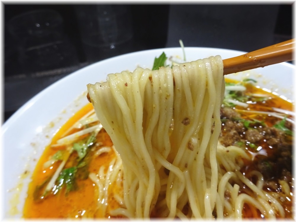阿吽北浦和店 担担麺の麺