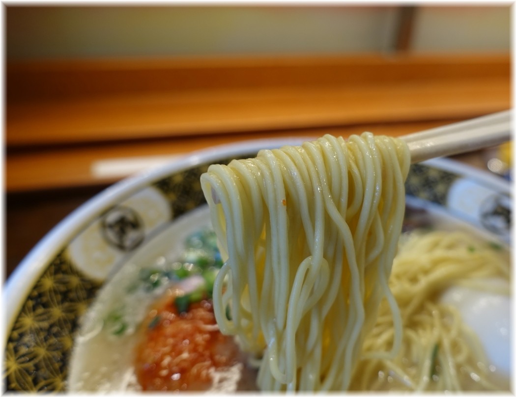 ラーメン凪大宮店4 豚王の麺