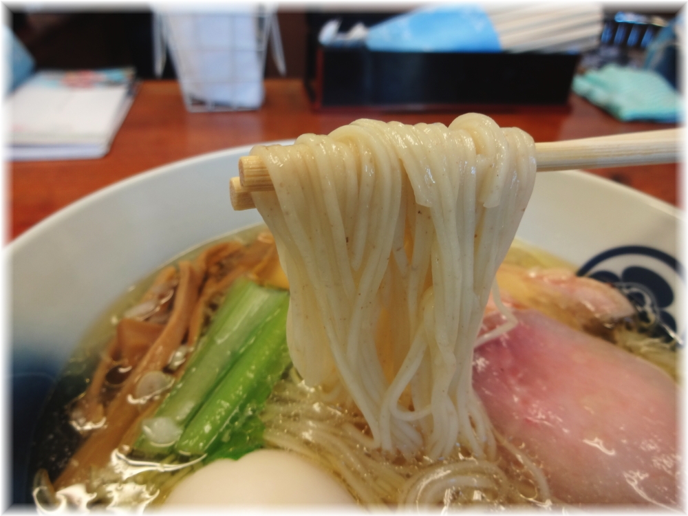 飯田商店5 塩らぁ麺の麺